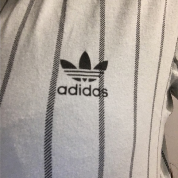 Mint green adidas croptop - Picture 4 of 4